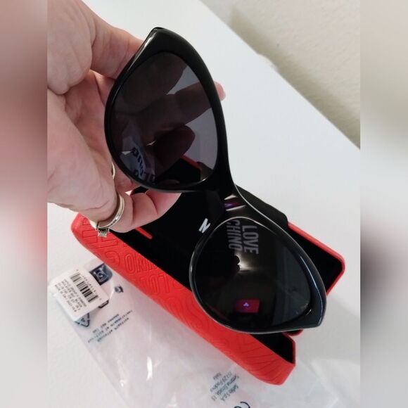 Love Moschino Black Sunglasses main image 5